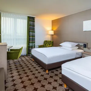 Hotel Moevenpick Airport ****