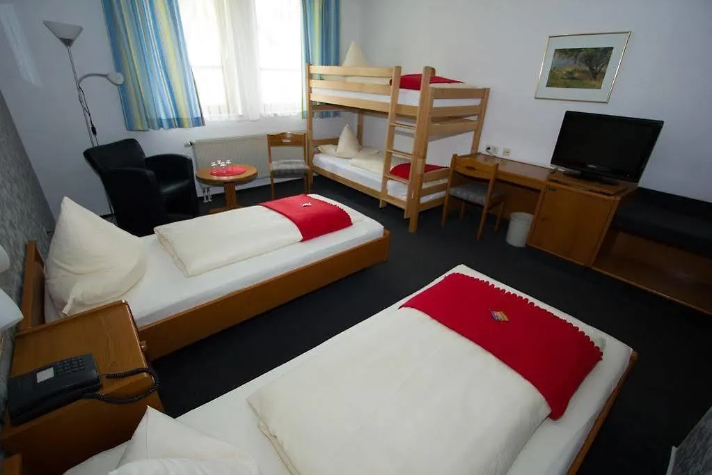 Hotel Sonnenkeller Neu-Ulm 2*,